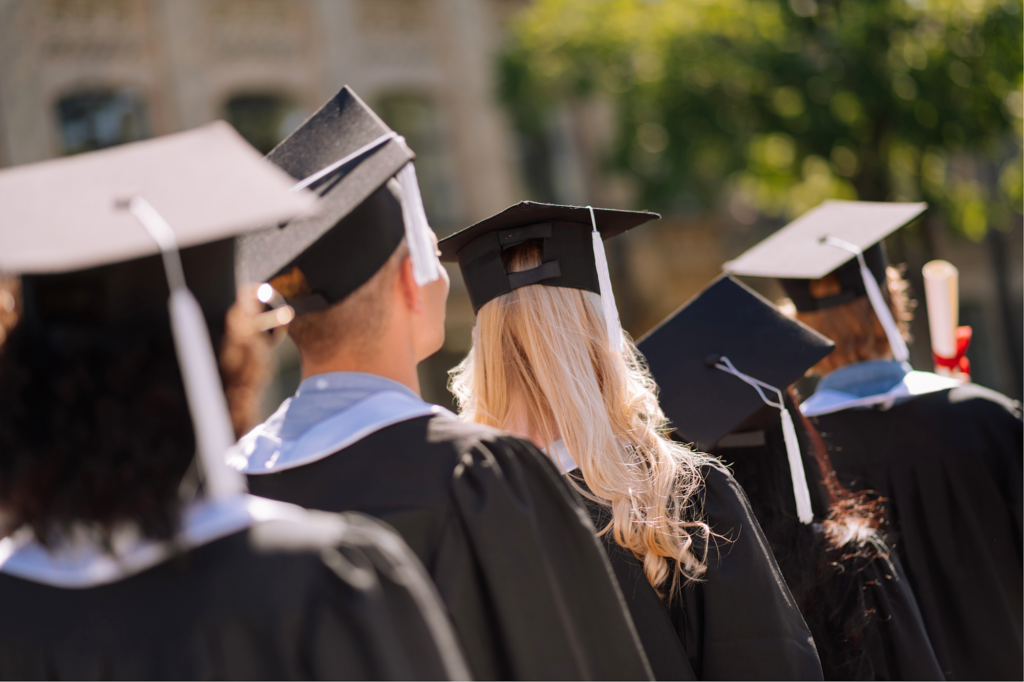 Why Australia Is Ideal for Students & Professionals